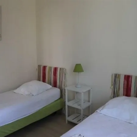 Сasa de vacaciones House Maison Renovee Dans Le Quartier Du Parc De 300 Metres Plage